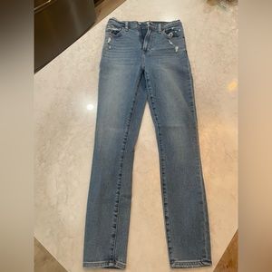 ❤️Abercrombie & Fitch Super Skinny Ankle High Rose Jean